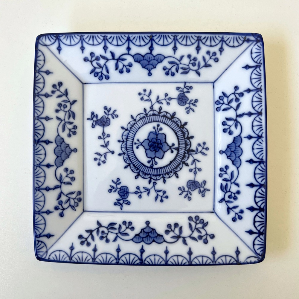 Vintage Royal China Blue Onion Ironstone Square Plate Dish 6" USA